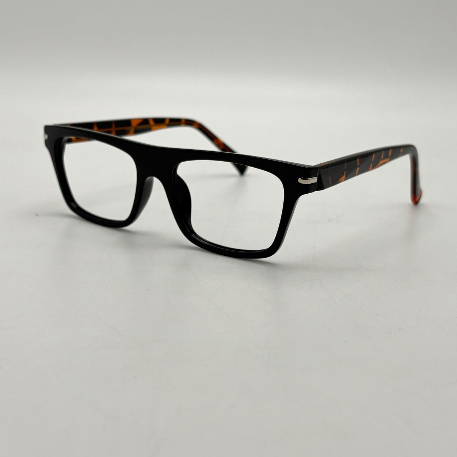 Devil Hunter (DH008)